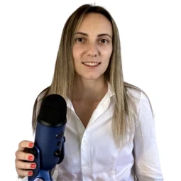 Kate Strachnyi, Founder & Community Manager at DATAcated