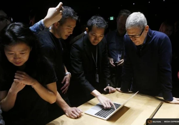 Apple has finally decided to pay taxes in the US. The iPhone and iPad giant will make a one-off tax payment of $38 billion for the repatriation of its profits overseas. 