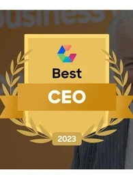 RX Logo alongside the Best CEO 2023 Award and Comparably logo
