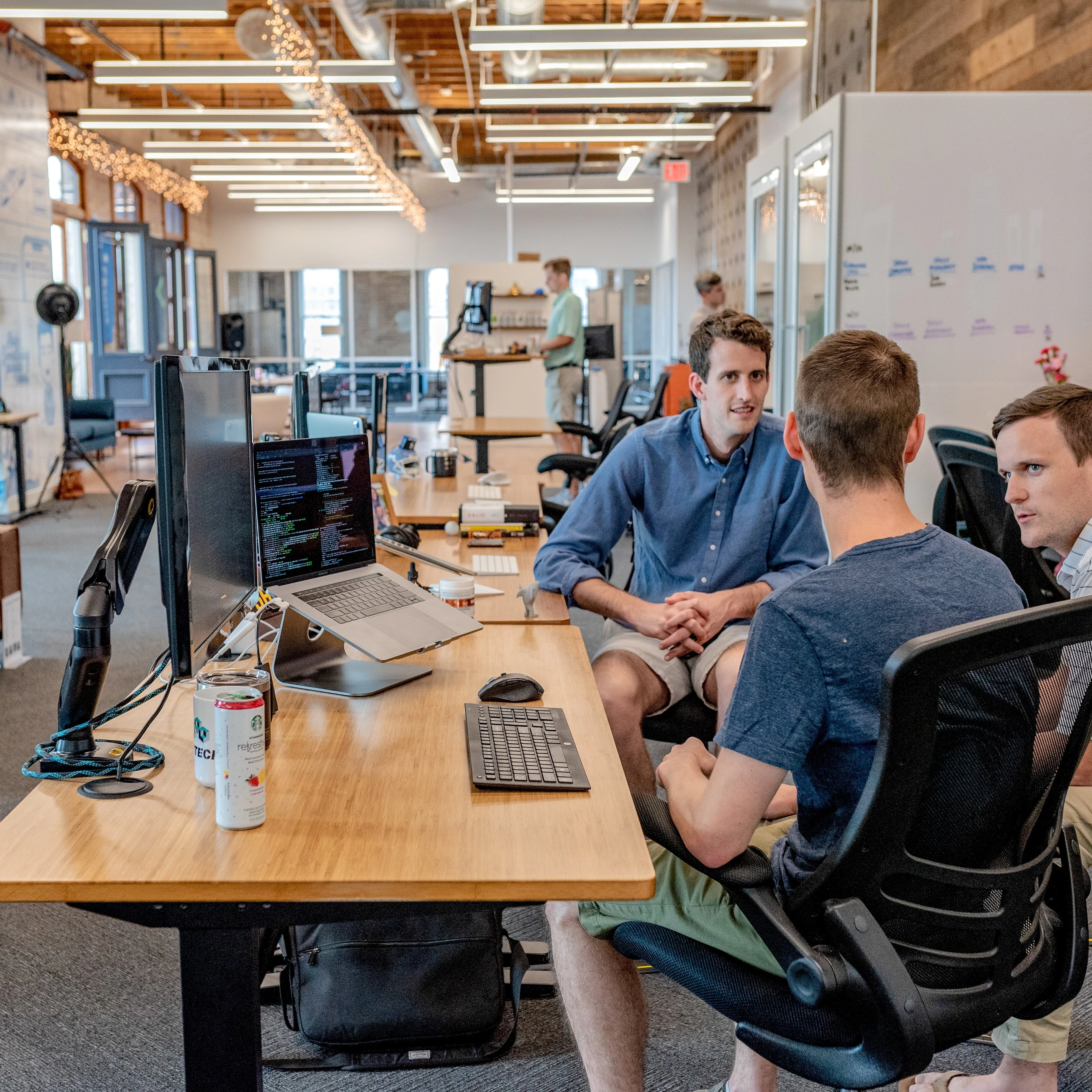 Joe Harris, workplace technology specialist at Matrix Booking discusses how to create a well-rounded hybrid working policy