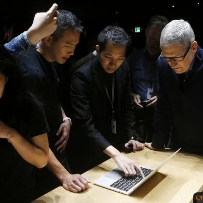 Apple has finally decided to pay taxes in the US. The iPhone and iPad giant will make a one-off tax payment of $38 billion for the repatriation of its profits overseas. 